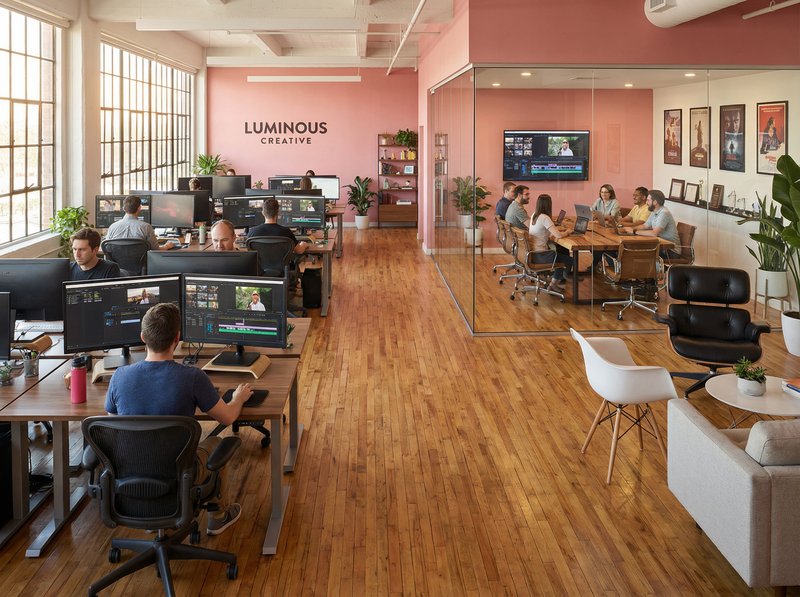 高清视频传媒公司办公环境